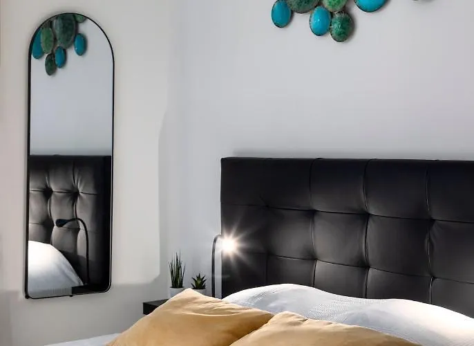 Bord De Mer- Avec Jardin * Roquebrune-Cap-Martin