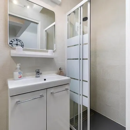 Bord De Mer- Avec Jardin *