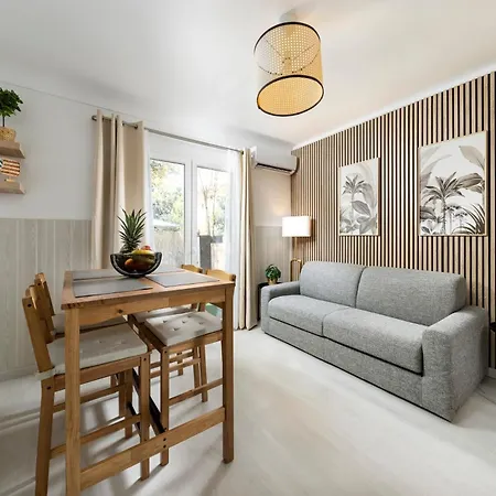 Bord De Mer- Avec Jardin Apartment